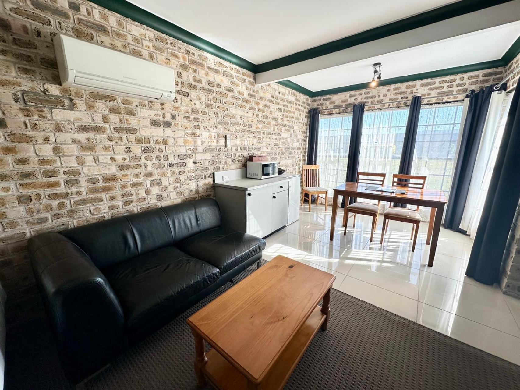 Sir Francis Drake Motel 3*